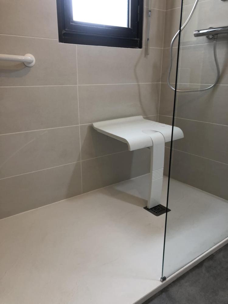 Salle de Bains PMR